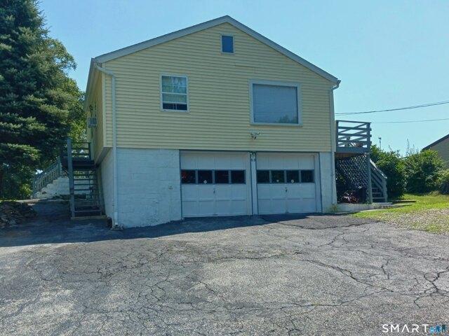 House for sale in Shelton, Connecticut