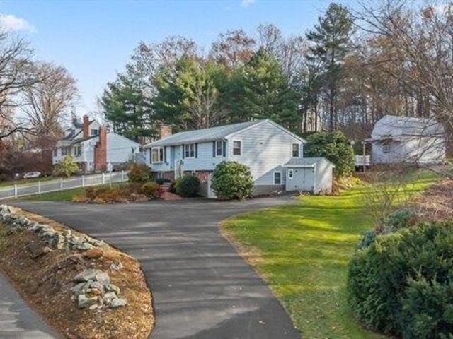 House for sale in Shrewsbury, Massachusetts