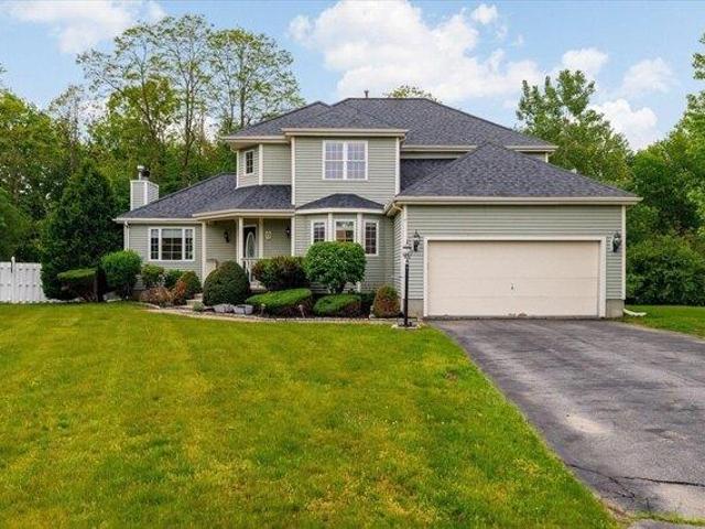 House for sale in Shrewsbury, Massachusetts