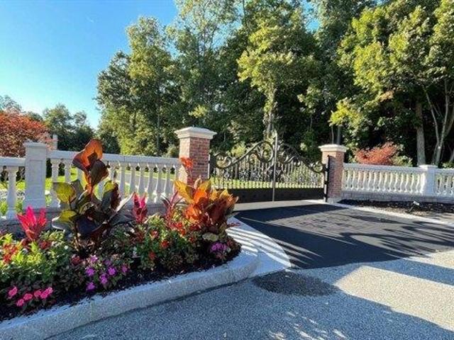 House for sale in Shrewsbury, Massachusetts