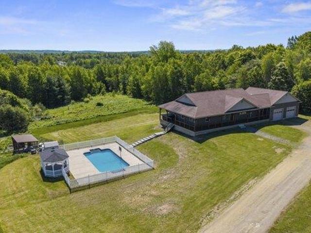 House for sale in Maine