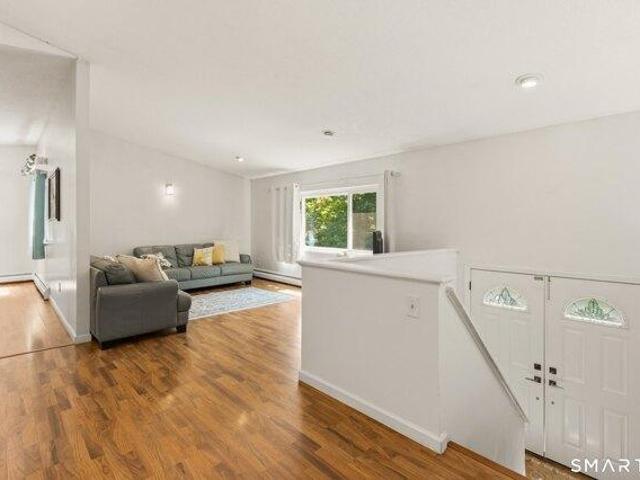 House for sale in Simsbury, Connecticut