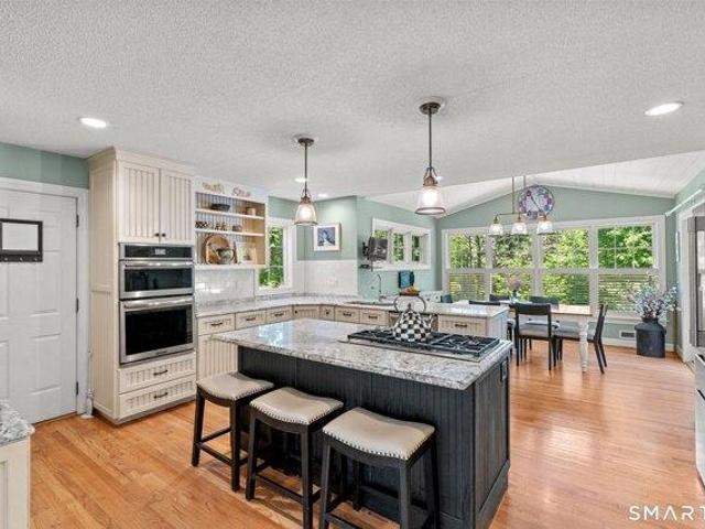 House for sale in Simsbury, Connecticut