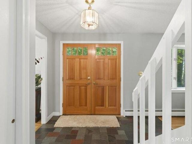 House for sale in Simsbury, Connecticut