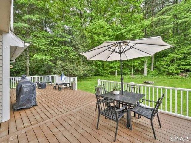 House for sale in Simsbury, Connecticut