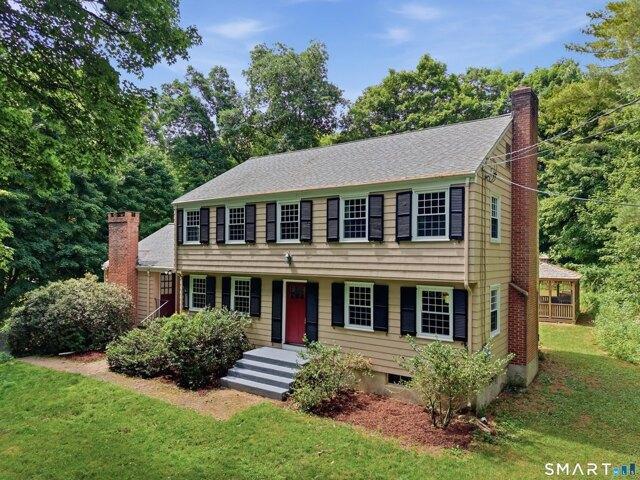 House for sale in Simsbury, Connecticut