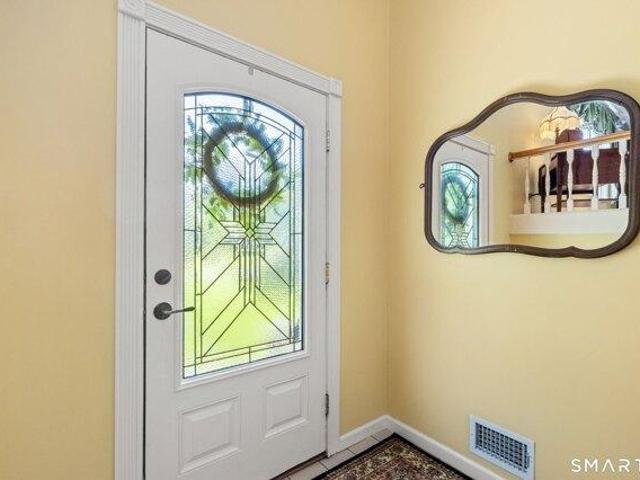 House for sale in Simsbury, Connecticut