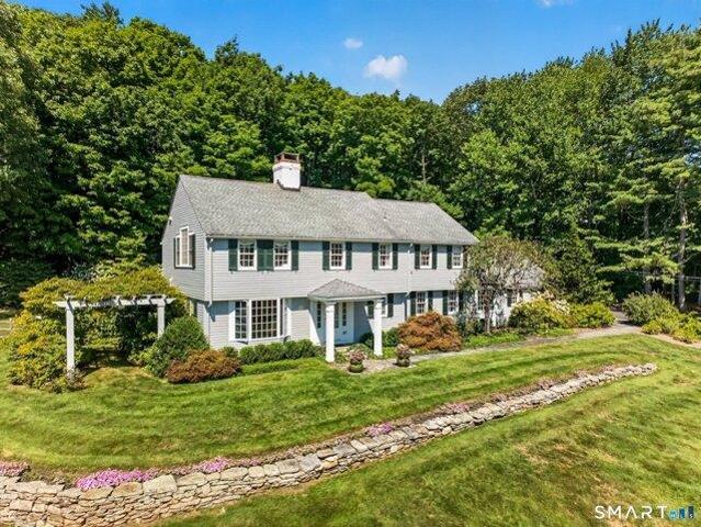 House for sale in Simsbury, Connecticut