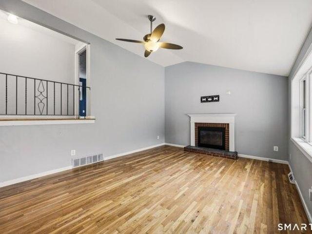 House for sale in Simsbury, Connecticut