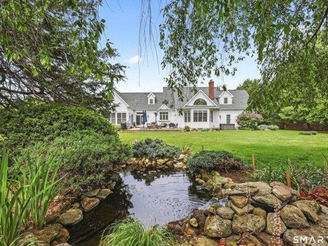 House for sale in Simsbury, Connecticut