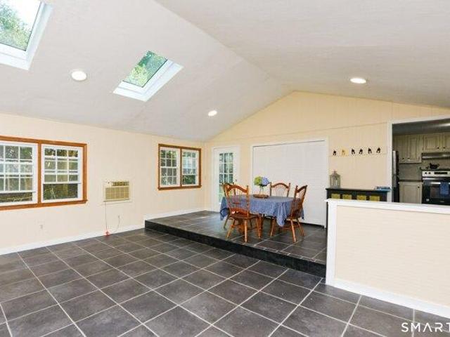 House for sale in Simsbury, Connecticut