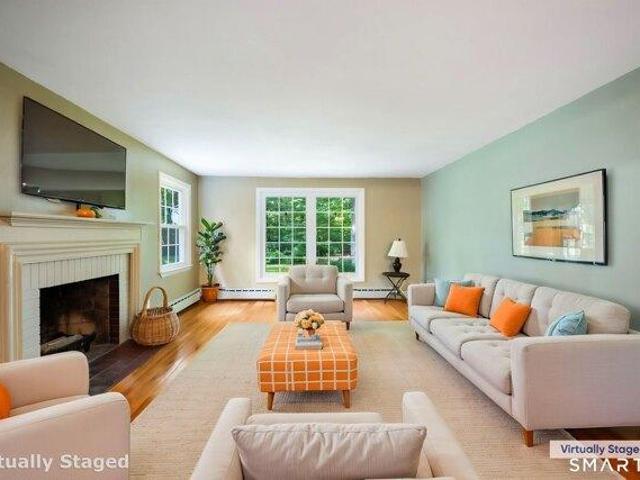 House for sale in Simsbury, Connecticut