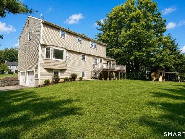 House for sale in Simsbury, Connecticut