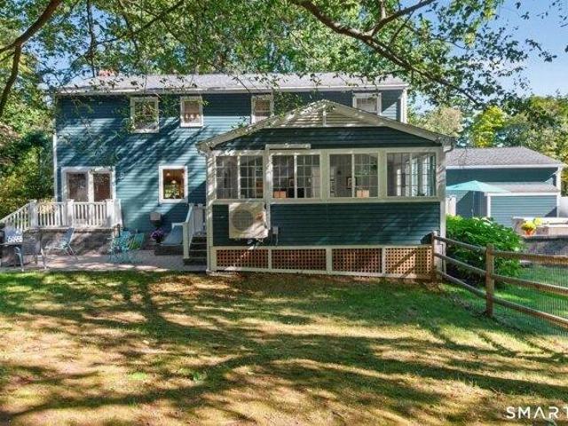 House for sale in Weatogue, Simsbury