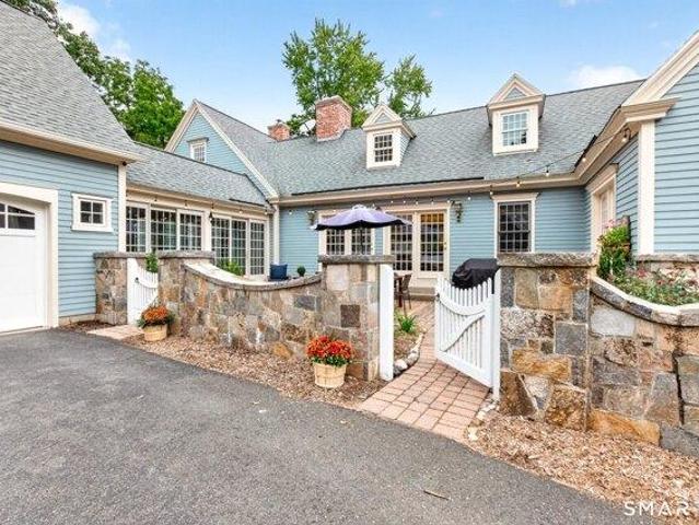 House for sale in Simsbury, Capitol Planning Region