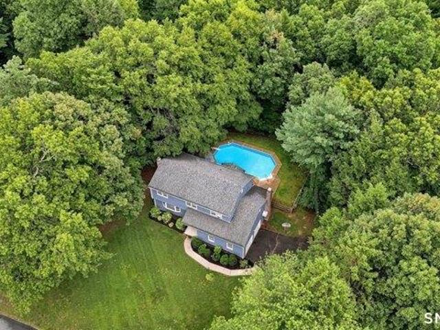 House for sale in Simsbury, Capitol Planning Region