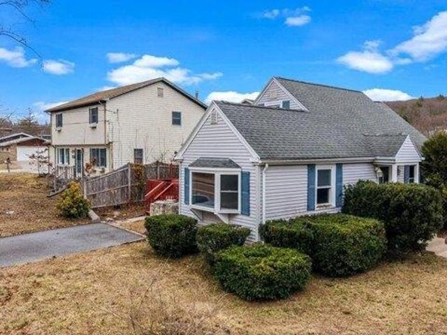 House for sale in Smithfield, Rhode Island