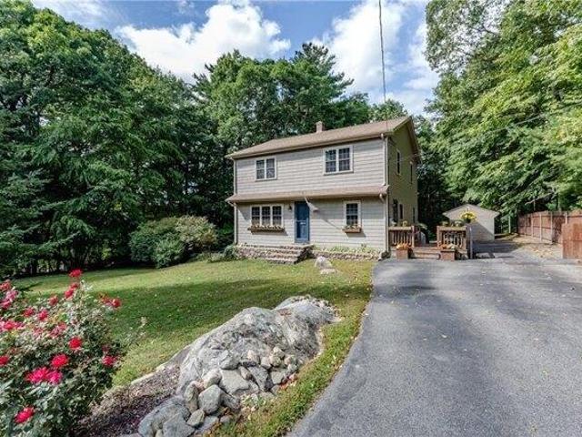House for sale in Smithfield, Providence County