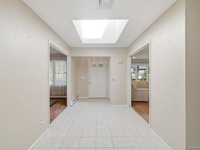 House for sale in Smithtown, New York