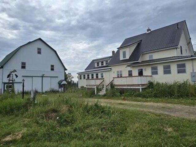 House for sale in Maine