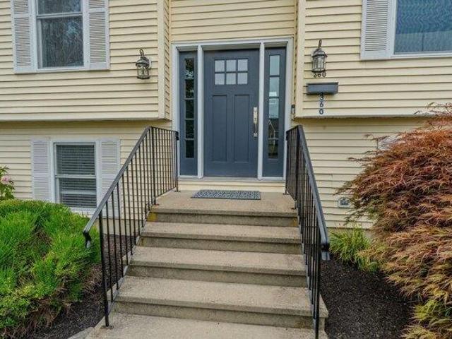 House for sale in Somerset, Bristol County