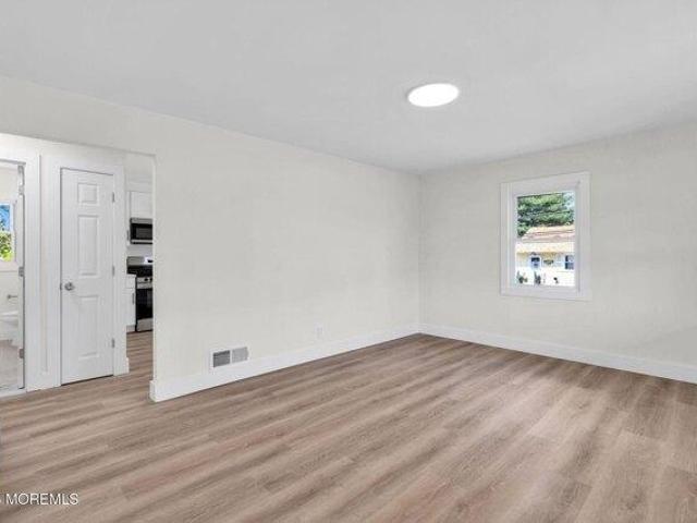 House for sale in Sayreville, New Jersey