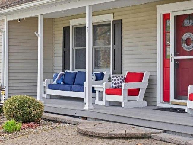 House for sale in Saratoga, New York