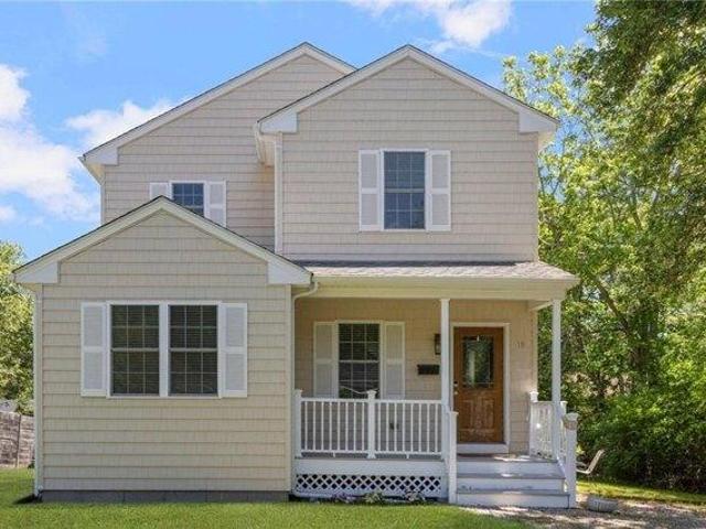 House for sale in Kingston, Rhode Island