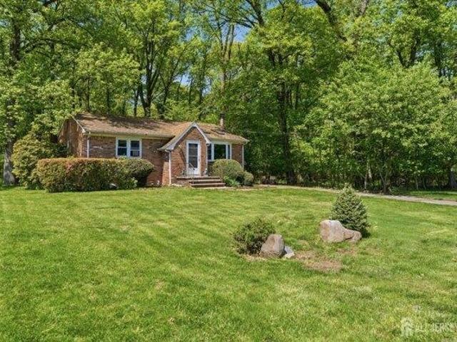 House for sale in Edison, New Jersey