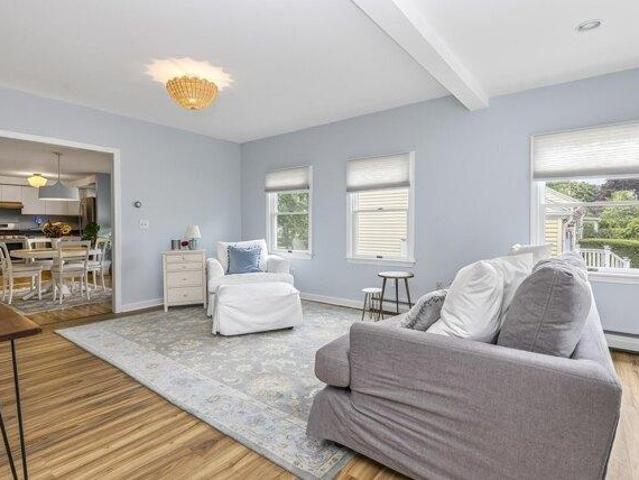 House for sale in Meeting House Hill, South Portland