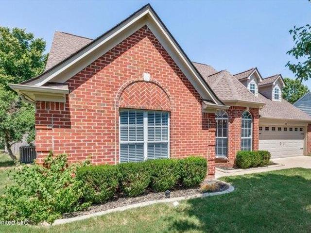 House for sale in Southaven, Mississippi