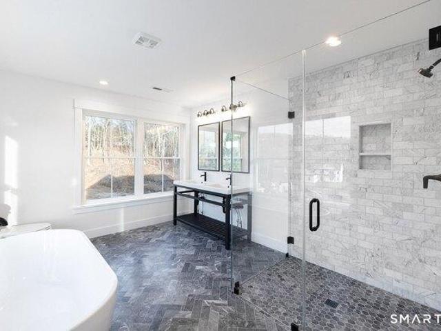 House for sale in Southbury, Connecticut