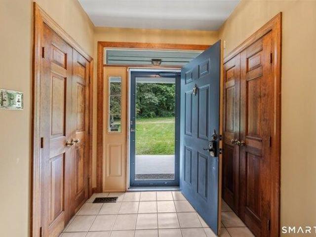 House for sale in Southbury, Connecticut