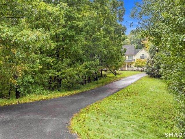 House for sale in Southford, Southbury