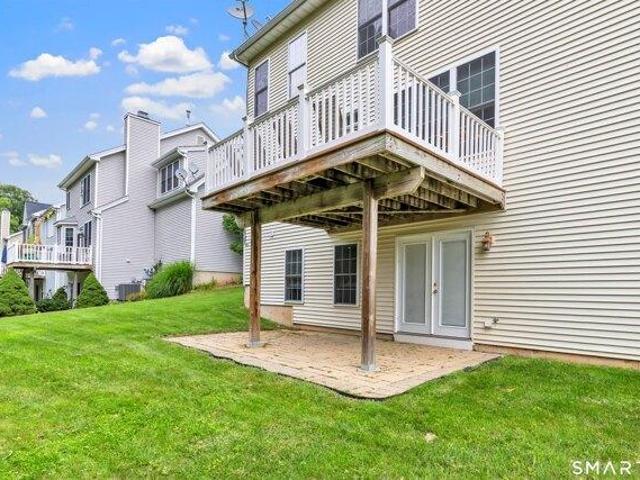 House for sale in South Britain, Southbury