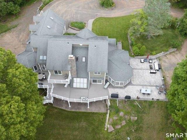 House for sale in Southington, Connecticut