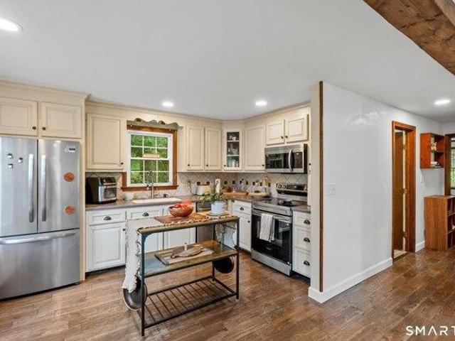 House for sale in Southington, Connecticut