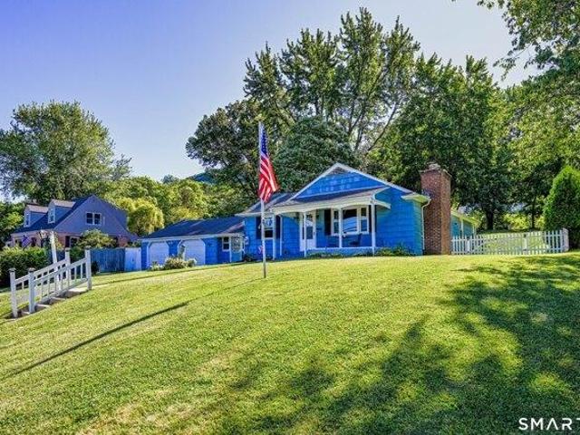 House for sale in Southington, Connecticut