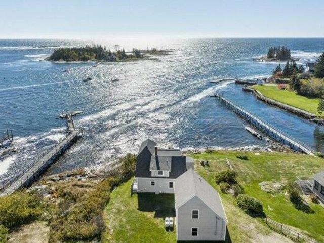 House for sale in Southport, Maine