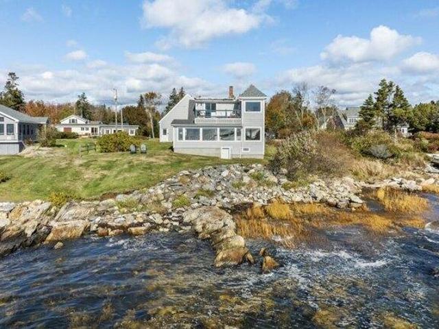 House for sale in Southport, Maine