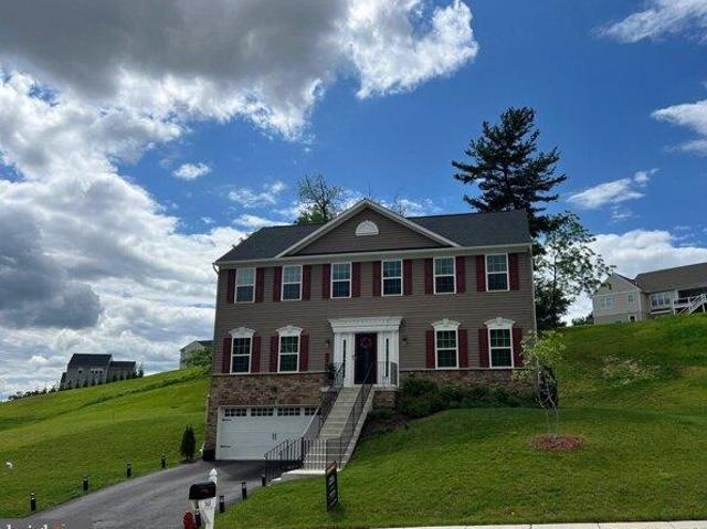 House for sale in Spring Grove, Pennsylvania