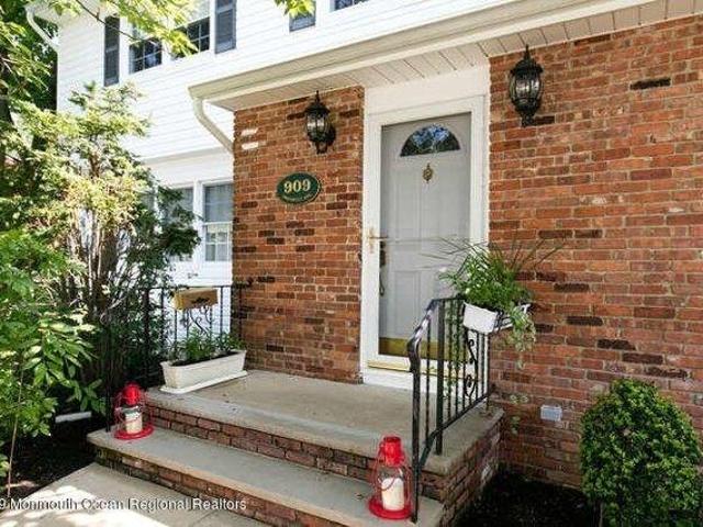 House for sale in Monmouth, New Jersey
