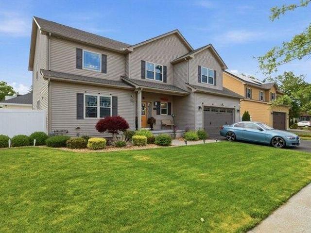 House for sale in Hampden, Massachusetts