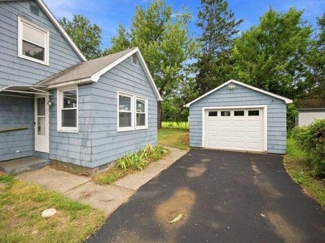 House for sale in Hampden, Massachusetts