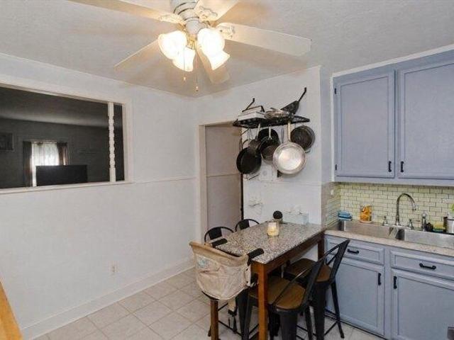 House for sale in Pine Point, Springfield