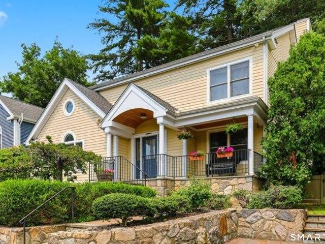 House for sale in Cos Cob, Connecticut