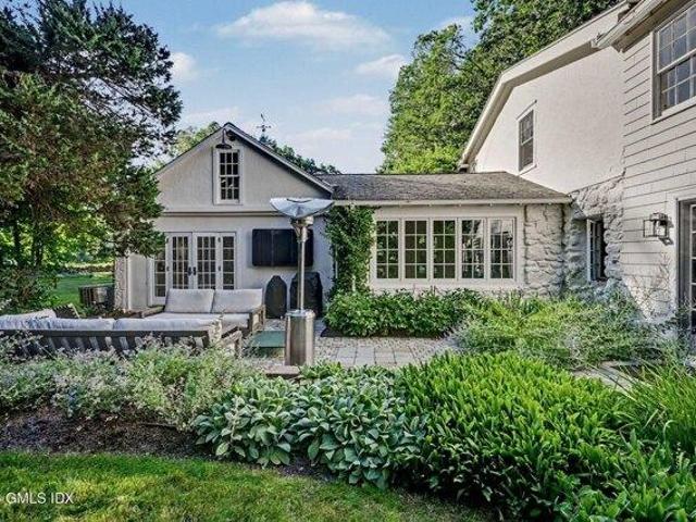 House for sale in Cos Cob, Connecticut
