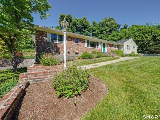 House for sale in Cos Cob, Connecticut