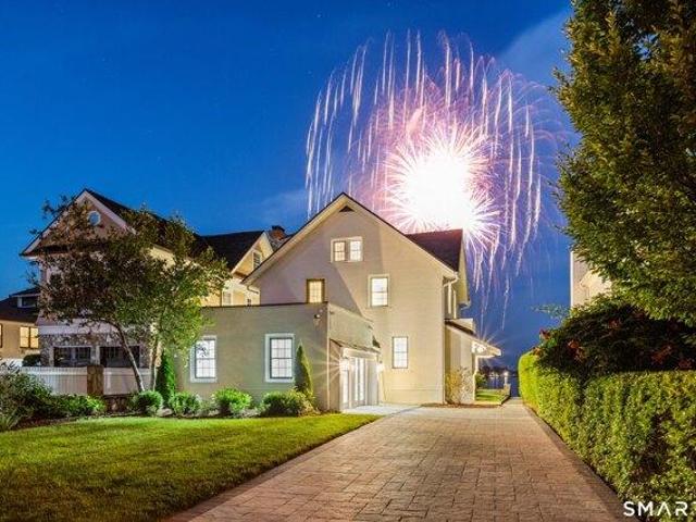 House for sale in Cos Cob, Connecticut