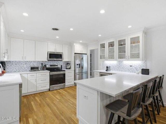 House for sale in Cos Cob, Connecticut